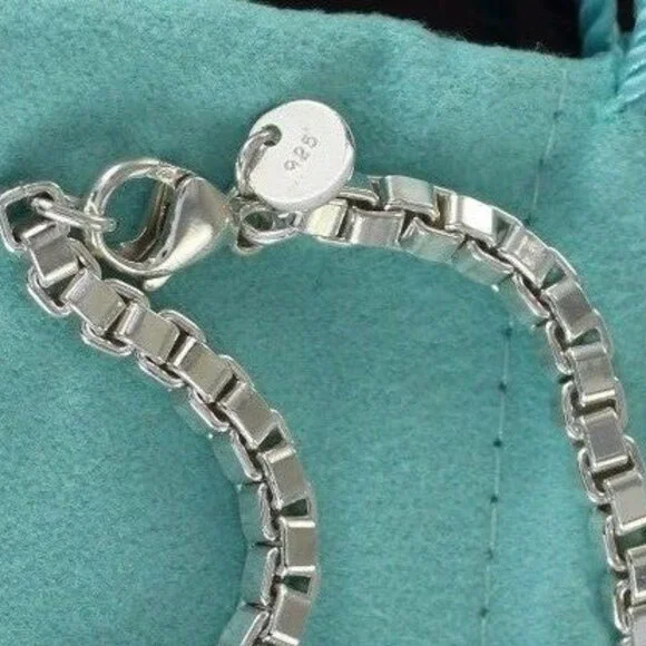 Tiffany & Co. Sterling Silver 7 3/4 Unisex Venetian Chain Link Bracelet